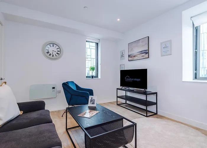 Duplex In Salford, 2br&2ba, Full Kitchen Apartment Manchester