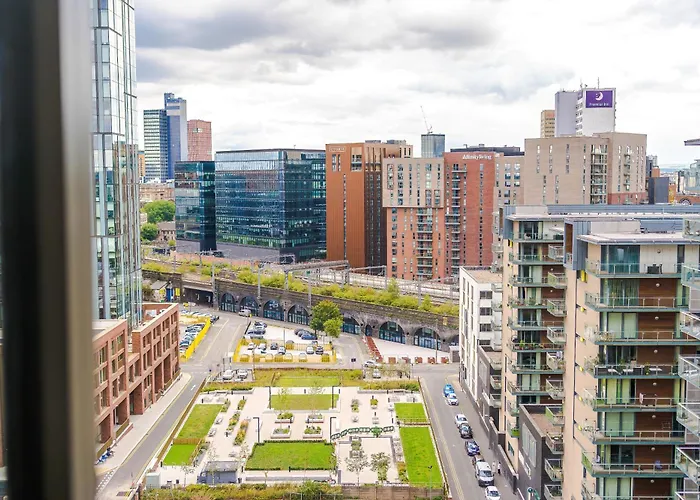 Duplex In Salford, 2br&2ba, Full Kitchen Manchester