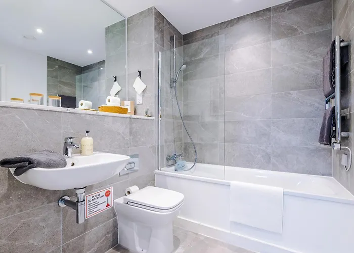 Lejlighed Duplex In Salford, 2br&2ba, Full Kitchen *