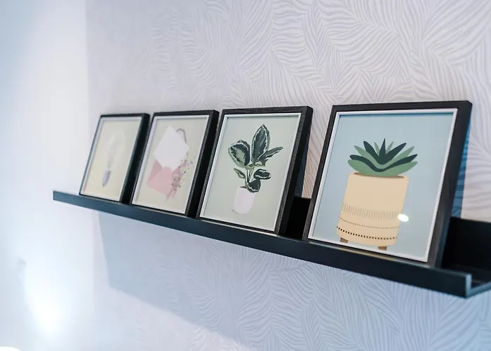 Duplex In Salford, 2br&2ba, Full Kitchen Manchester