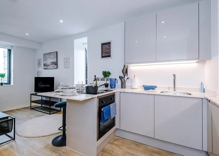 Duplex In Salford, 2br&2ba, Full Kitchen Apartment Manchester