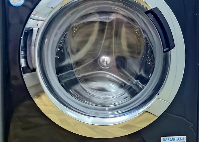 Elite Service 5min To Tram, Direct To Manchester, 5 Min Drive To High Street & M60 J17 * Mánchester