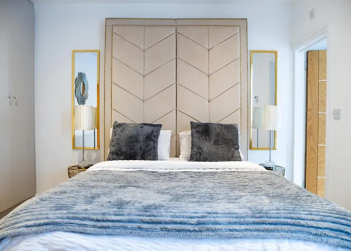 Perfect Stylish 2 Bed In Stockport