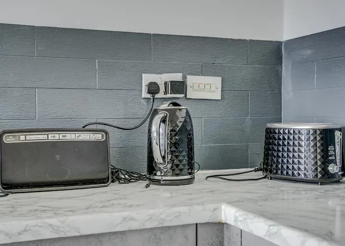 Opulent Skyline Daire