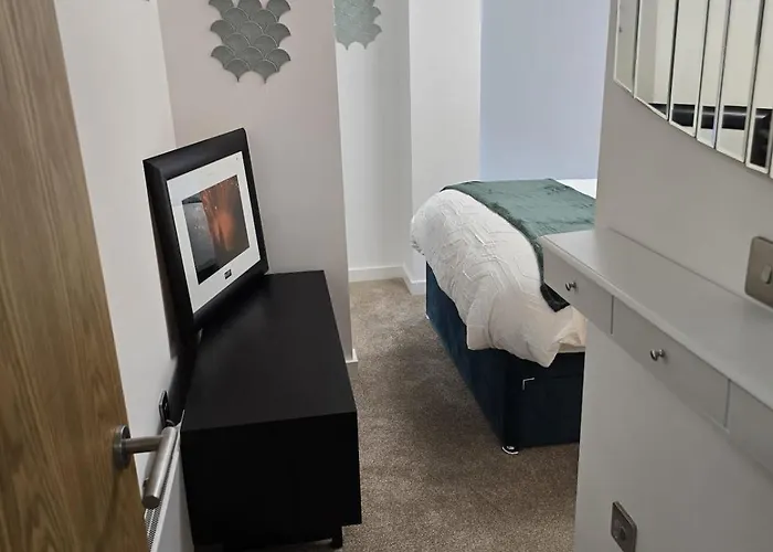 Mega3 Luxury 2-bedroom,2-baths With Free Car Park *