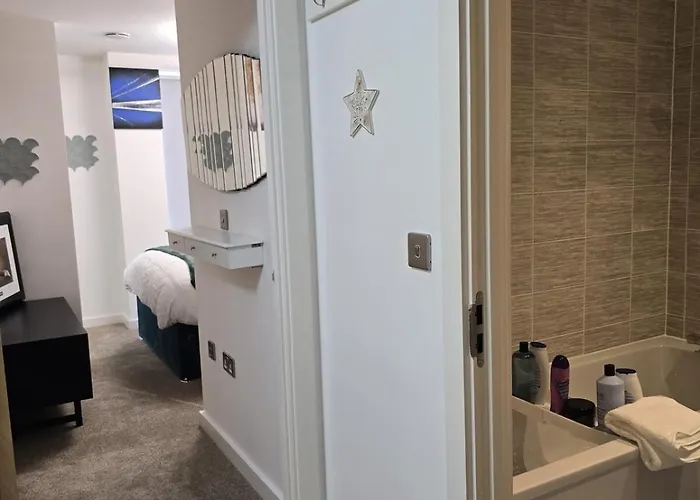 Mega3 Luxury 2-bedroom,2-baths With Free Car Park 아파트