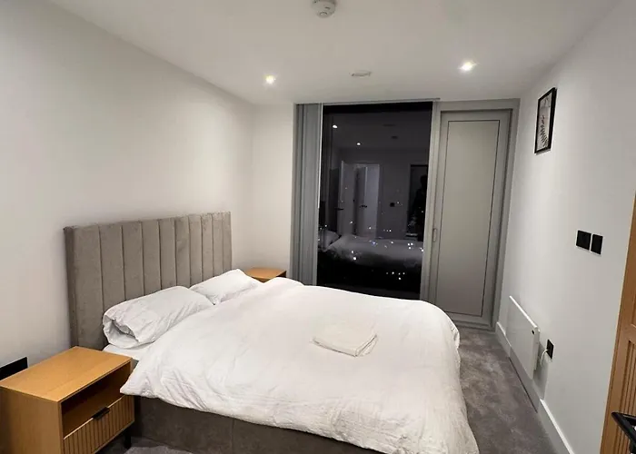 2 Bed Lux Centre 아파트 *