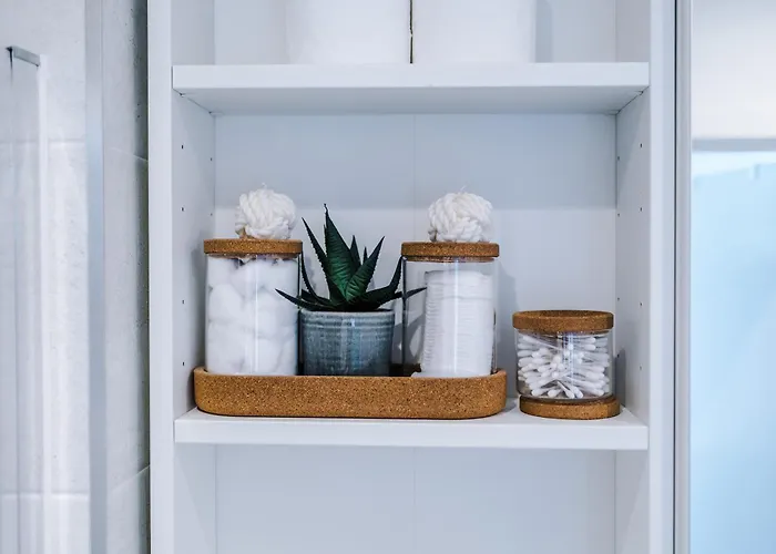 Spacious In Mcr - Free Parking, Ps5 & Superfast Wifi 아파트