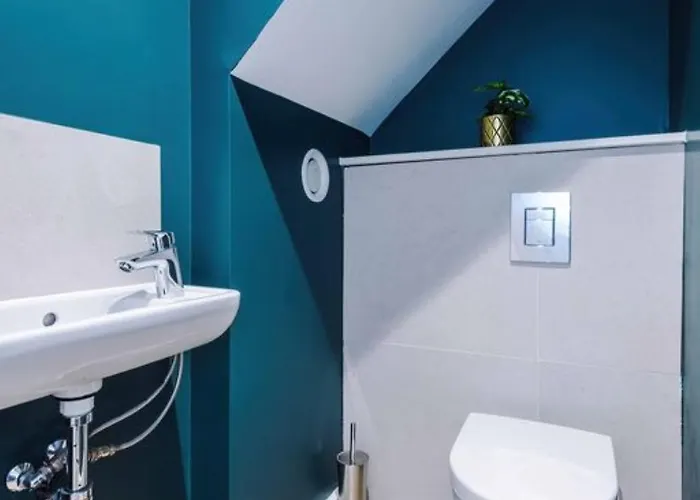 Apartament Modern Spacious Sleeps 5 Free High-speed Wi-fi