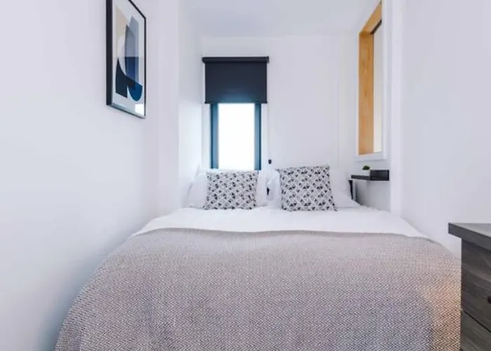 Apartament Modern Spacious Sleeps 5 Free High-speed Wi-fi Manchester