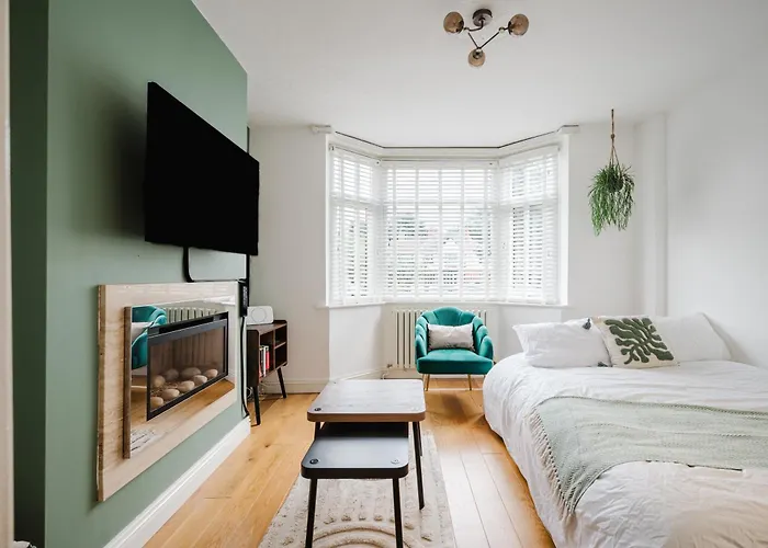 Heaton House - Parkside Charm And Comfort