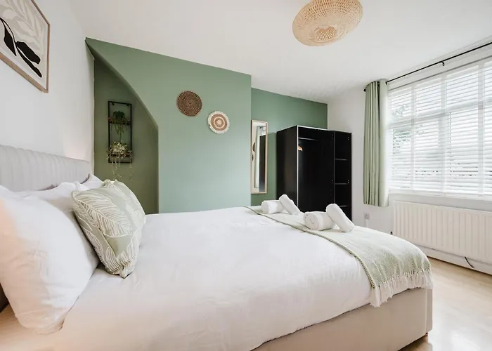 Heaton House - Parkside Charm And Comfort