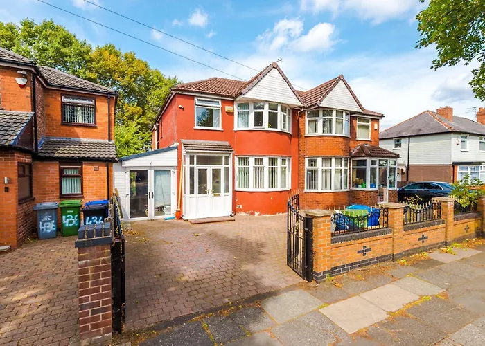 Dom wakacyjny Spacious 3bed In Stretford, Sleeps 6, Parking Manchester