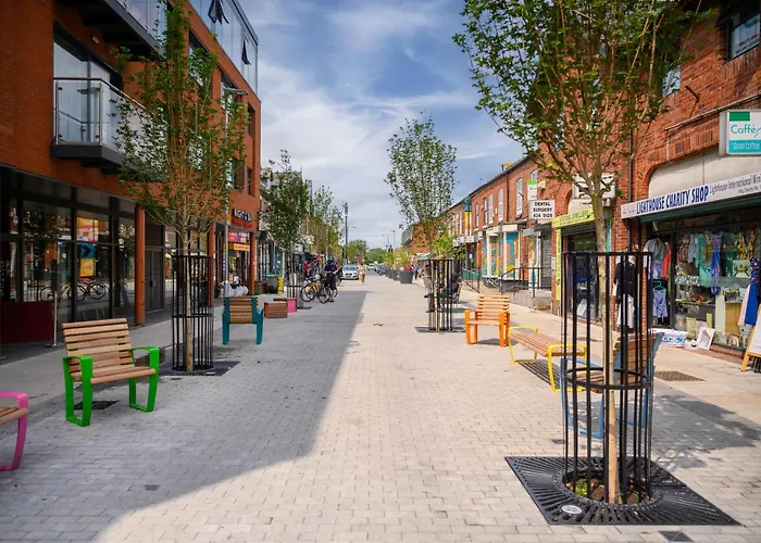 Stylish Wilmslow Retreat, Perfect For Business & Long * Manchester