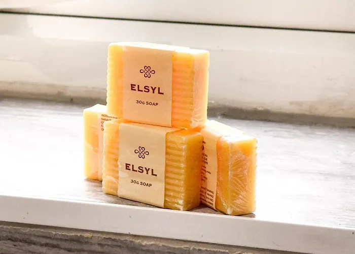 5bdr | Tram Access|free St Parking *