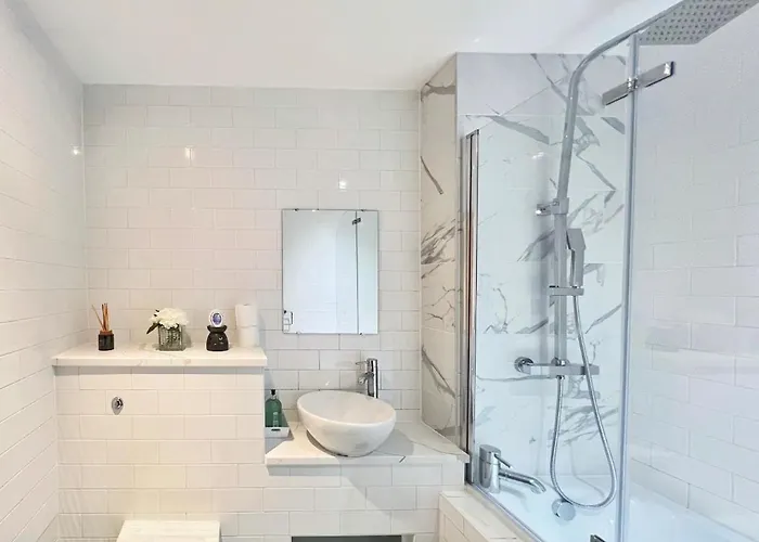 Daire Morden 2br With Views