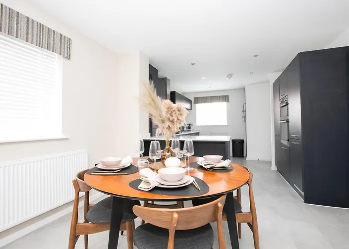 The Scenic Luxury House דירה