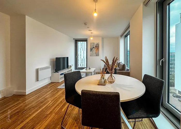 Flat In Greater Daire Manchester