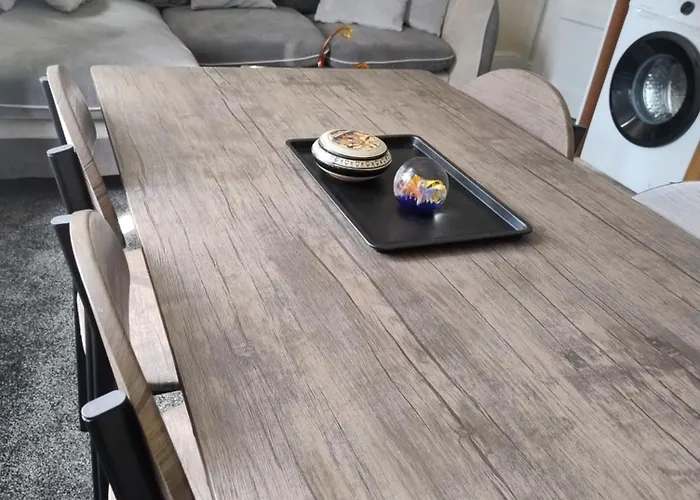 아파트 2 Beds Suburb Nestled Nook *