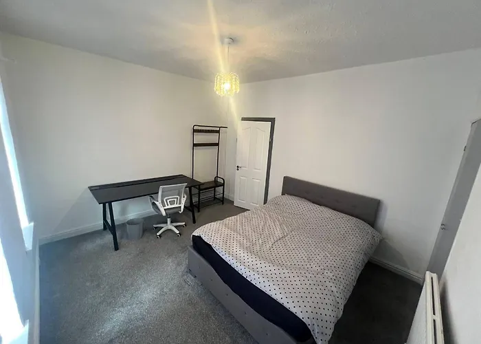 King Size To In Salford-samson Plab 맨체스터