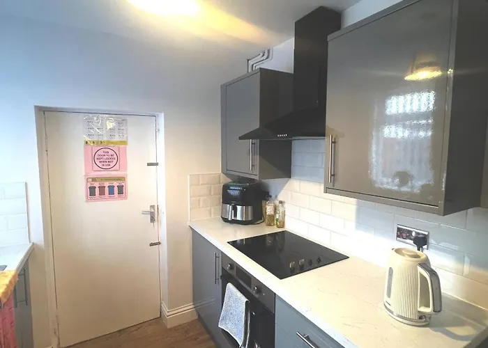 Quiet Spacious In Salford-samson Plab Gasthof *