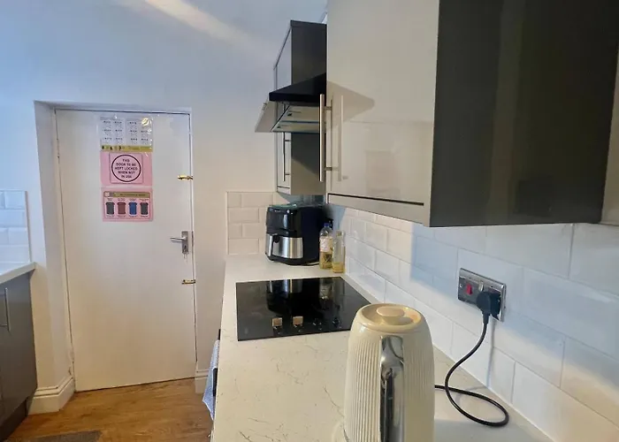 Gasthof Quiet Spacious In Salford-samson Plab