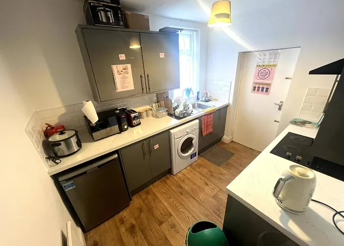 Comfort Near Salford Uni- Samson Plab * Manchester