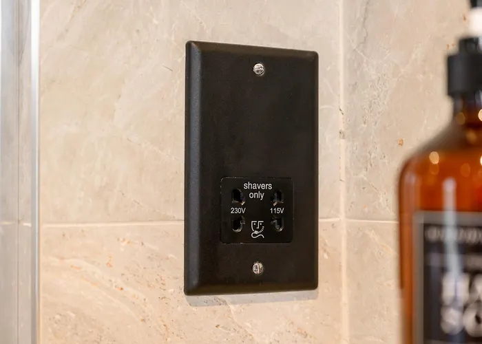 West Didsbury Retreat L Cinema L Sleeps 8 Manchester