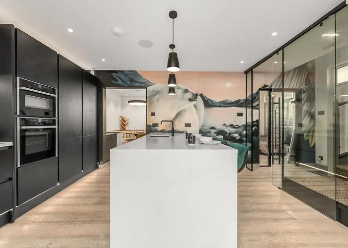 West Didsbury Retreat L Cinema L Sleeps 8 * 맨체스터