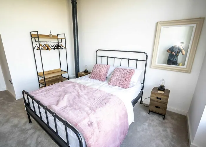 Appartamento Stunning 2 Bed Near Etihad