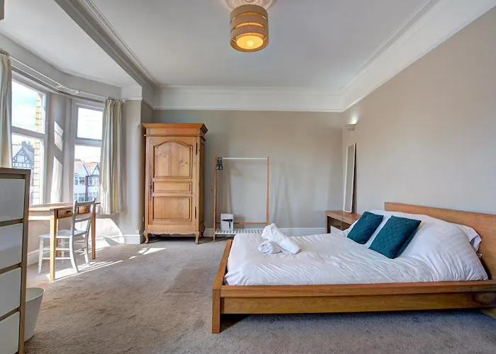 Spacious Victorian Family Home In Stretford - Pass The Keys