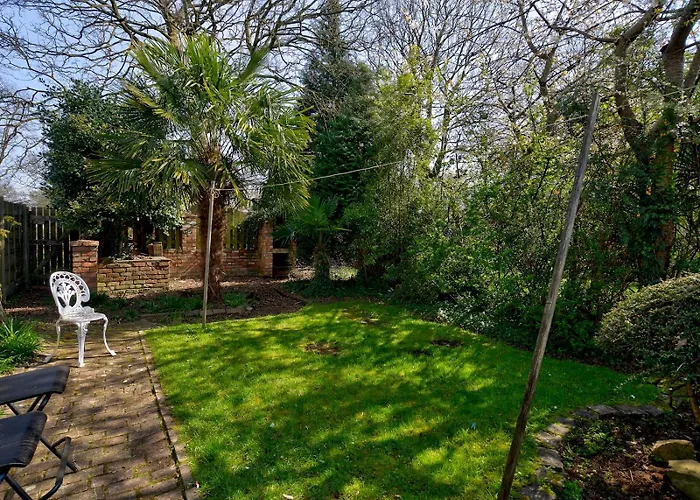 Spacious Victorian Family Home In Stretford - Pass The Keys Tatil Evi *