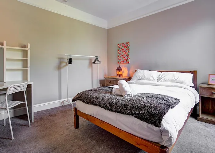 Spacious Victorian Family Home In Stretford - Pass The Keys Tatil Evi Manchester