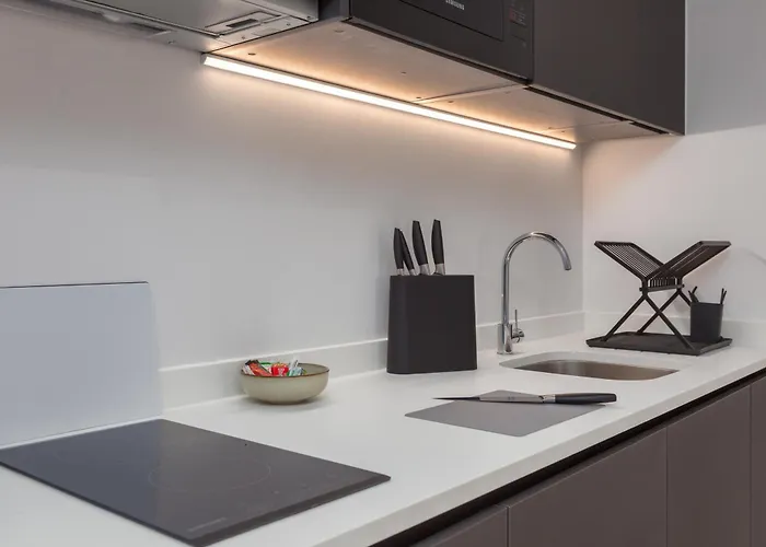 Daire Cable Street Serviced