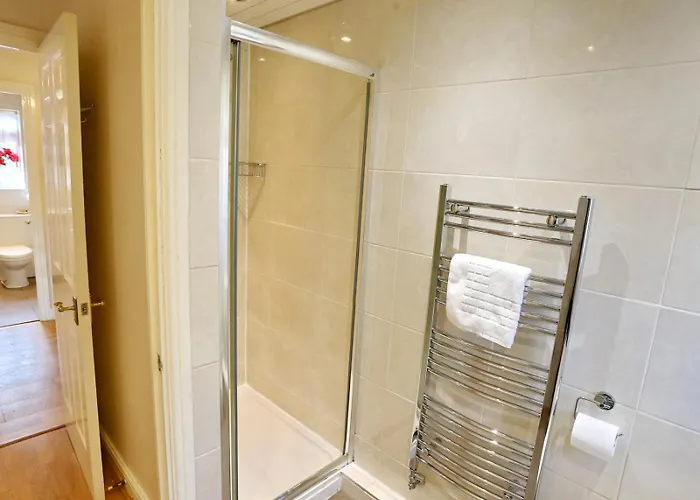 Home Base For Manchester 4 Bed-Garden-Free Parking - Pass The Keys Feriehus Manchester