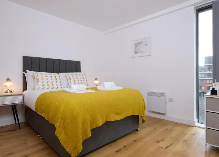 Finlays Yard By Veeve *