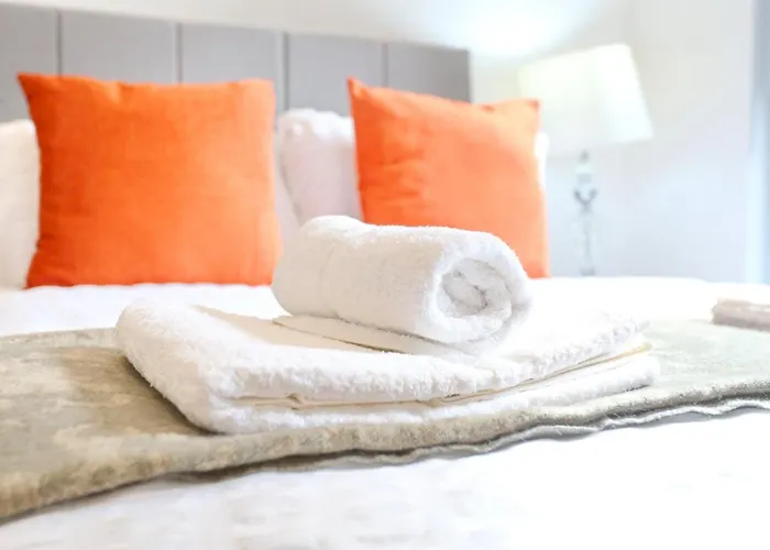 Mill Conversion Flat Mins From Bars Shops - Pass The Keys