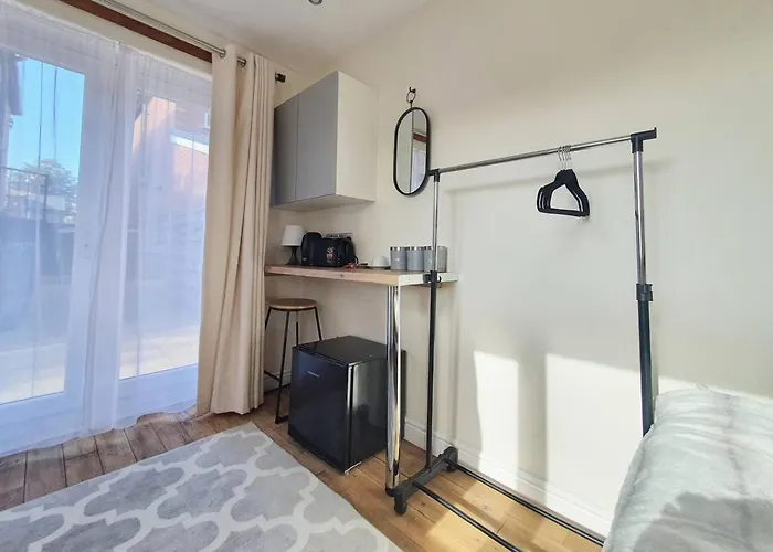 Private * Manchester