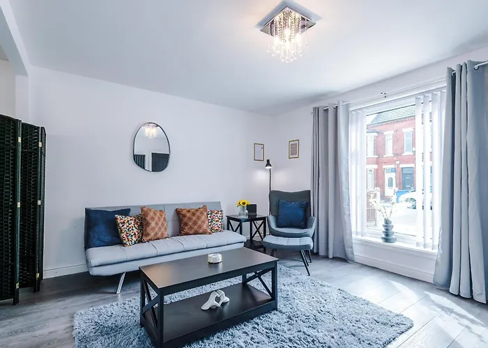 3br Salford Sleeps 7 Kitchen Parking Dom wakacyjny *