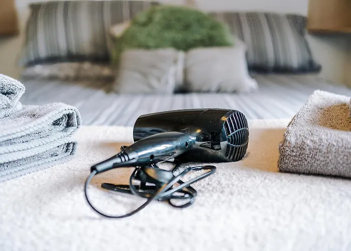 3br Salford Sleeps 7 Kitchen Parking *