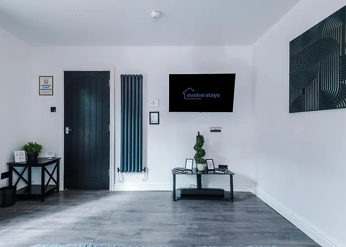 Dom wakacyjny 3br Salford Sleeps 7 Kitchen Parking Manchester