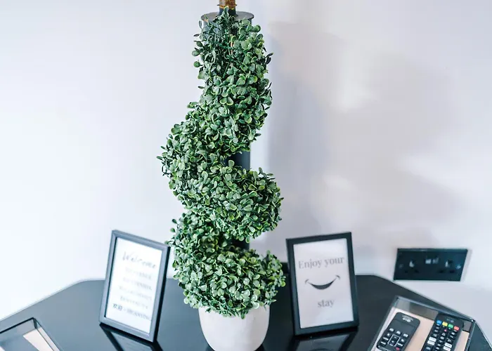 3br Salford Sleeps 7 Kitchen Parking Feriehus *