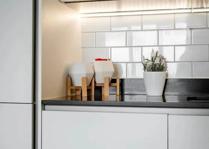 Center 28 Day Perks From May, Family And Business Travel Hideaway,parking, Walking Distance To Amenities Apartamento Manchester