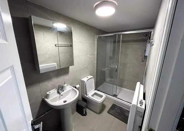 Cosy Newly Built Self-contained Garden Flat Διαμέρισμα