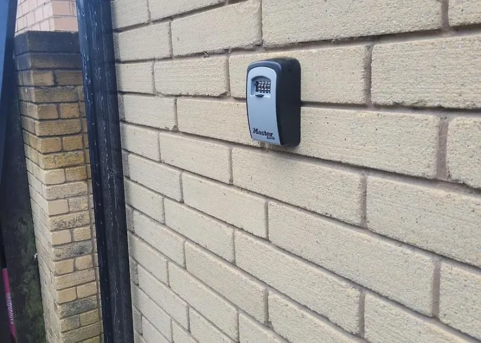 Διαμέρισμα Cosy Newly Built Self-contained Garden Flat *