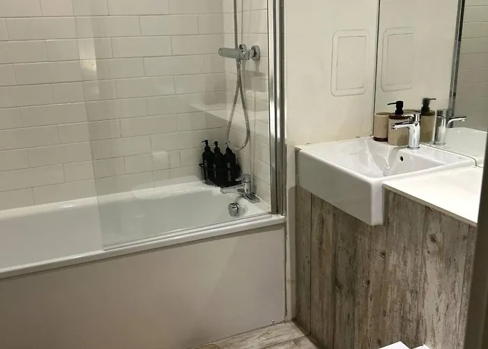 The Dyche - Spacious - Local Attractions * Manchester