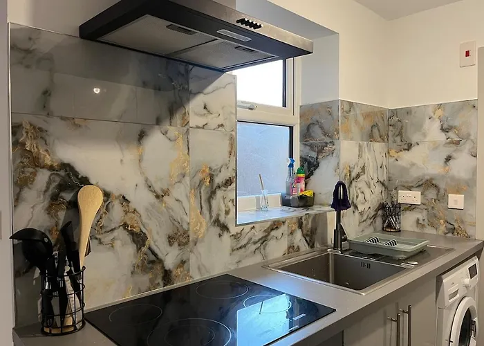 Daire Modern Near Etihad Stadium & C O-op Live *