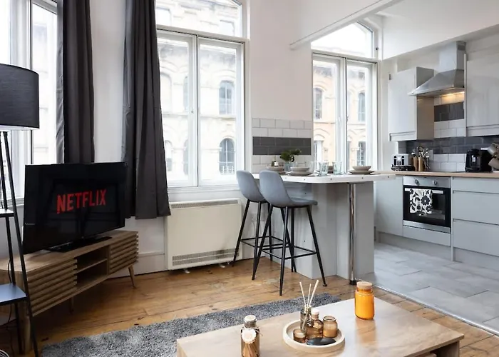 Sleeps 6 Stunning 2 Bed By Superhost Daire