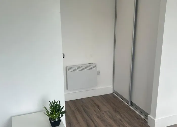 Cozy, Stylish Modern 2 Bedroom Entire Flat Mánchester