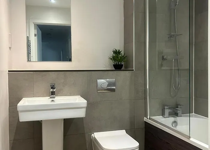 Cozy, Stylish Modern 2 Bedroom Entire Flat 아파트 맨체스터